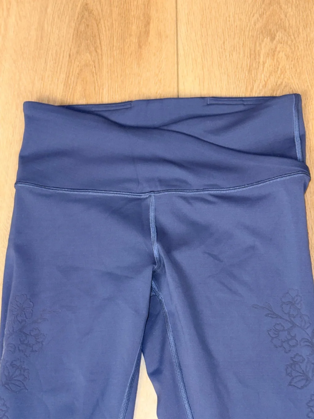 Lululemon Always On High-Rise 28” Leggings Size 6 *Flocked Everlux Code Blue